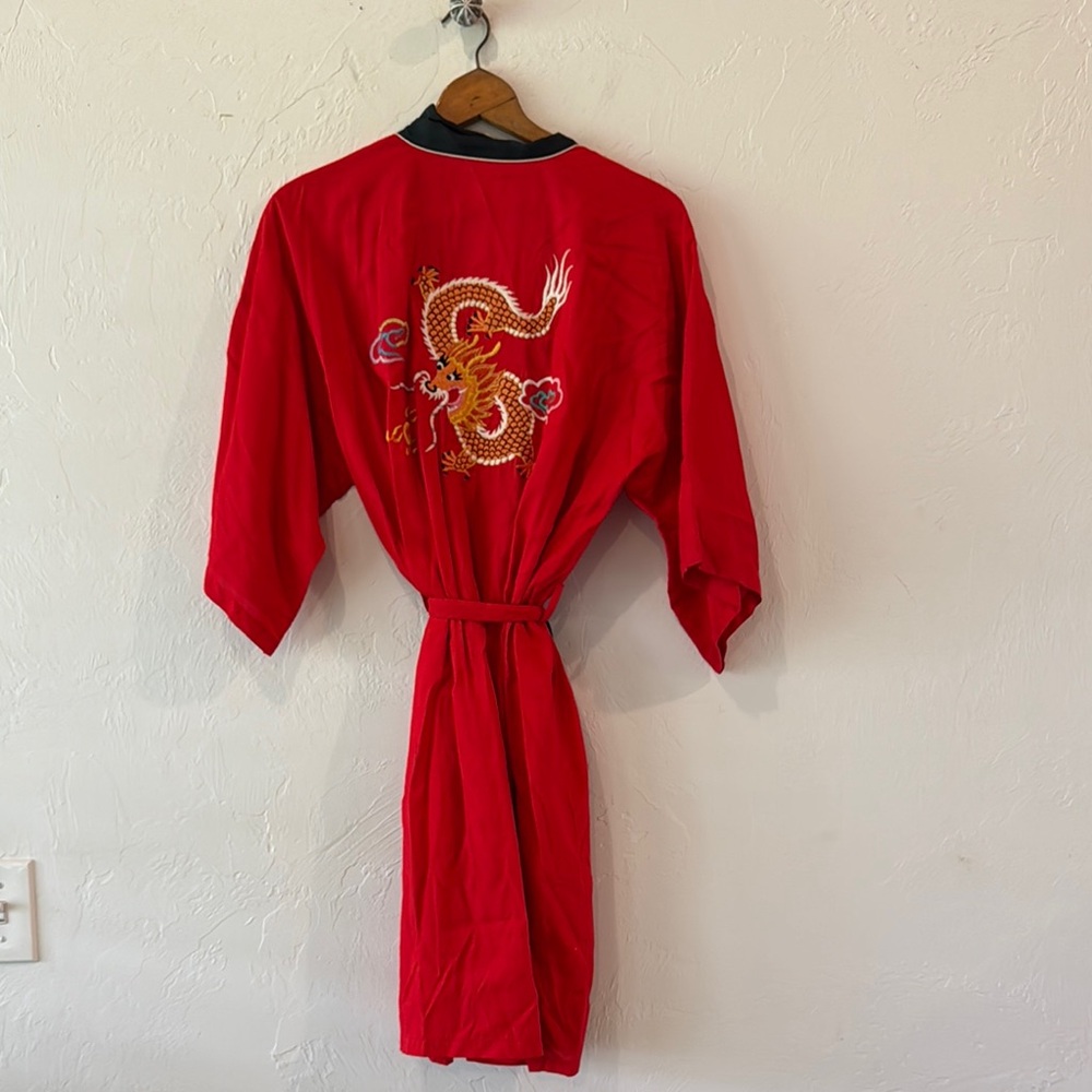 Vintage Red Dragon Embroidered Robe kimono short sleeve & length